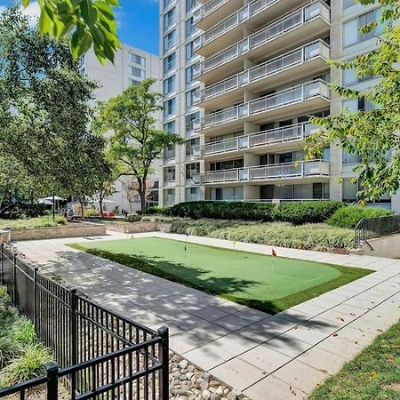 Charming Apartment At Crystal City With Amazing Amenities Arlington Exterior foto