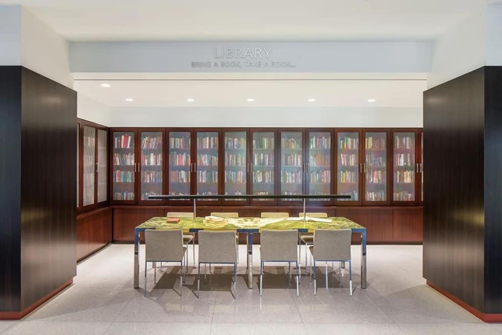 Charming Apartment At Crystal City With Amazing Amenities Arlington Exterior foto